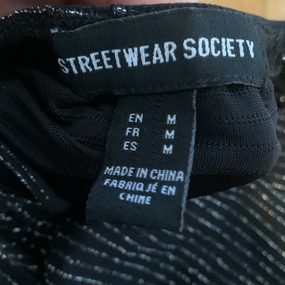 Black and sliver bodysuit - Picture 3 of 3